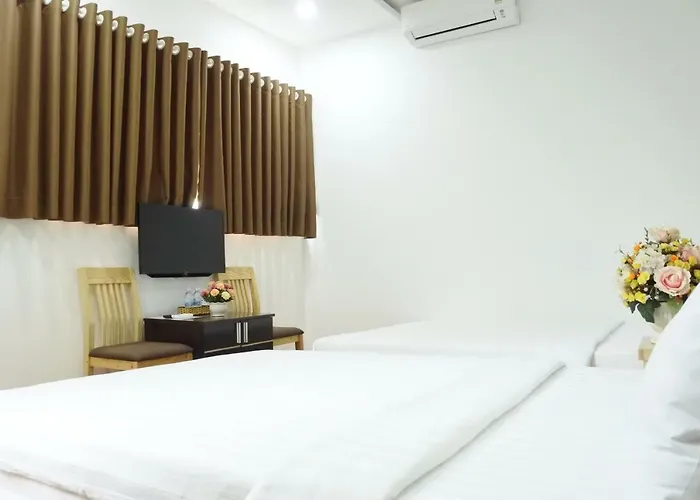 Truc Hung Hotel