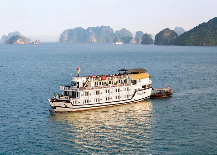 Du Thuyền Paloma Cruise Hạ Long