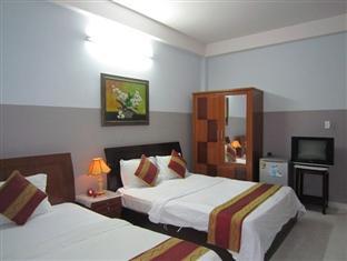 Th Airport Hotel