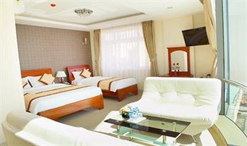 Khách sạn Corvin 3*