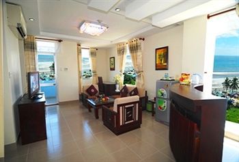 Khách sạn Green Hotel