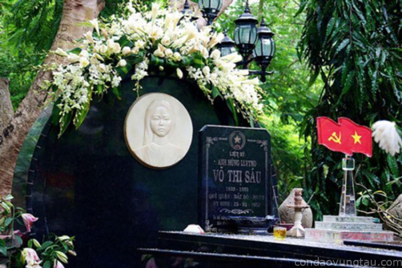 Hoa Anh Dao 2*