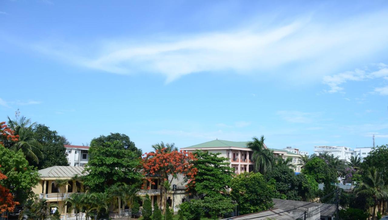 Khach San Phuong Dung Hotel *