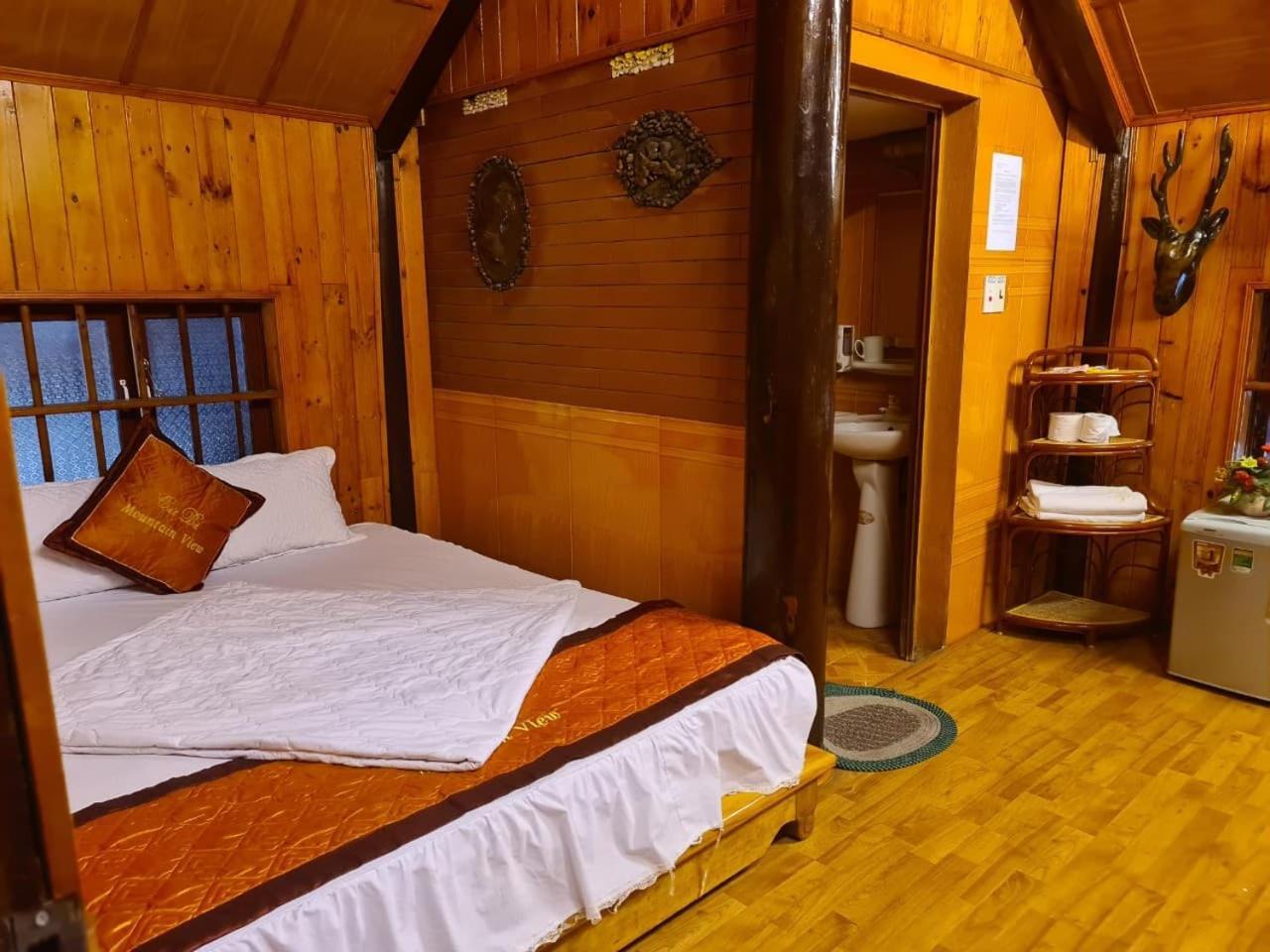 Bed & Breakfast Cat Ba Mountain View