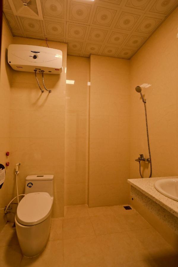 Hotel Manarola Bai Chay 3*