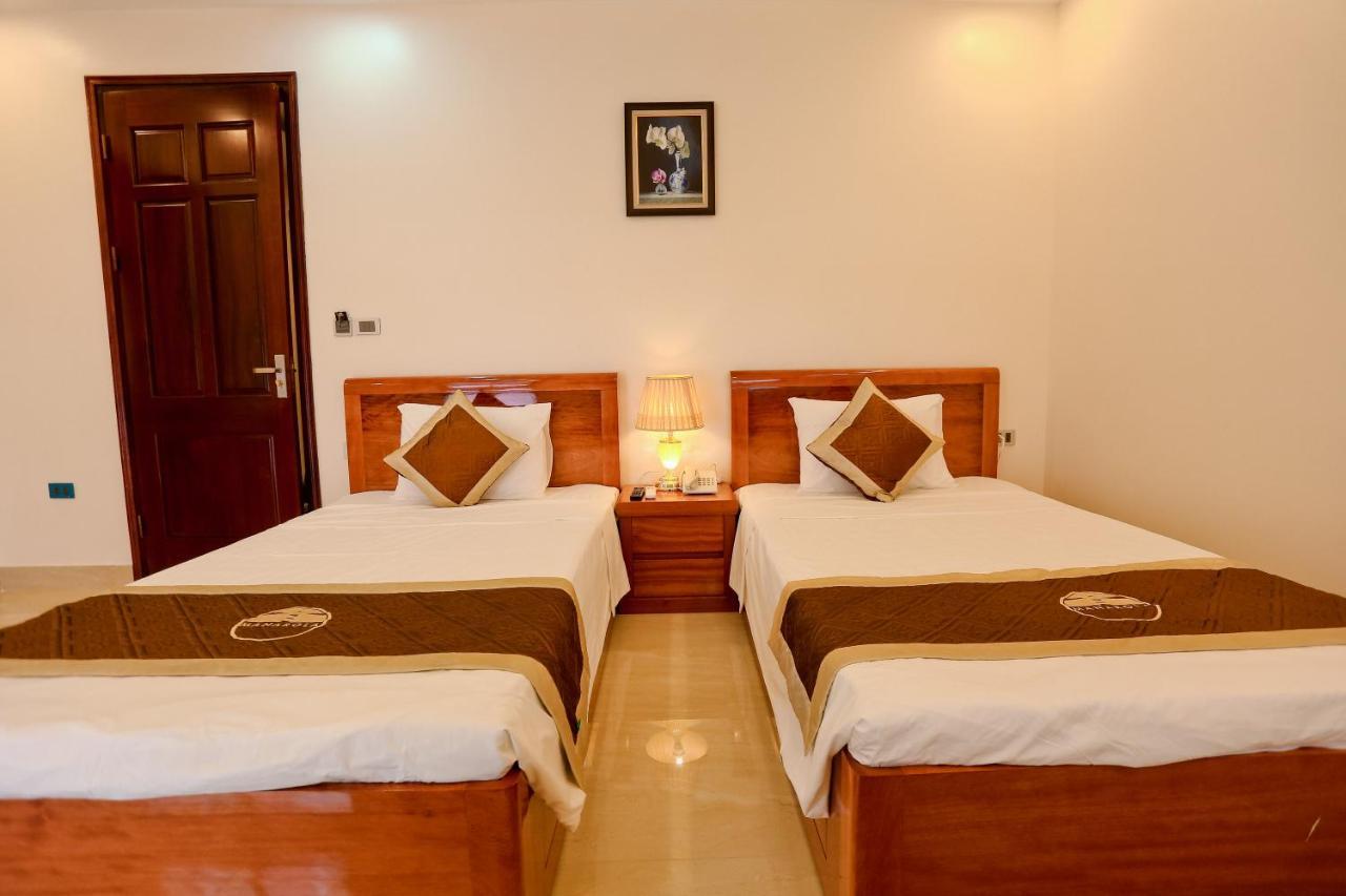 Hotel Manarola Bai Chay 3*