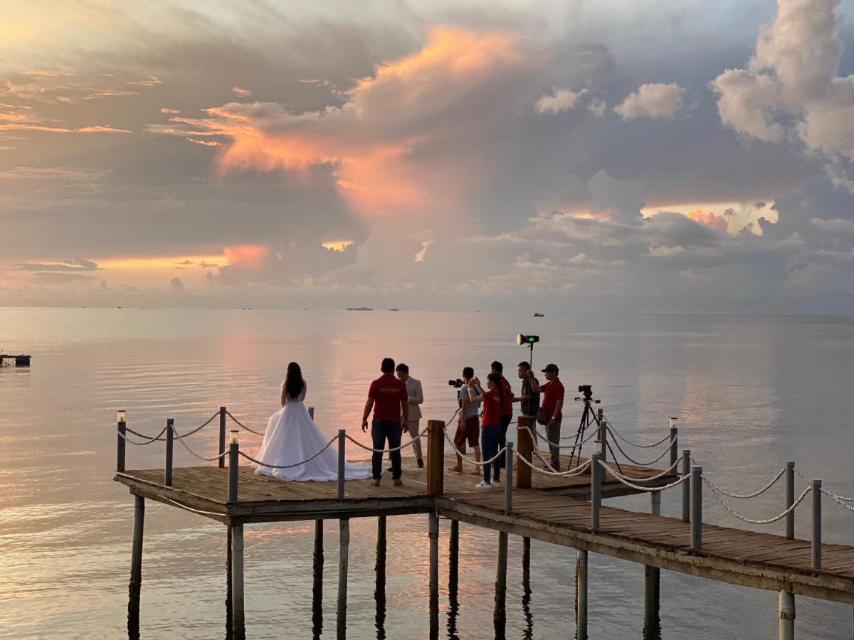 The Pier Khu nghỉ mát 3*