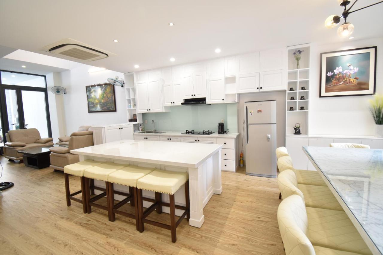 Brian 4 Bedrooms-my Khe *