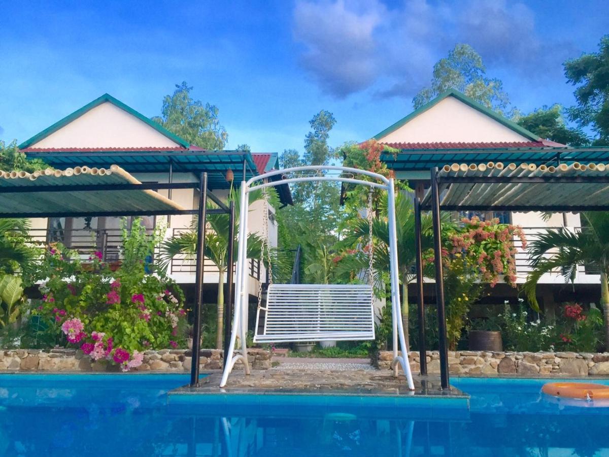 Palafita 3* Phong Nha