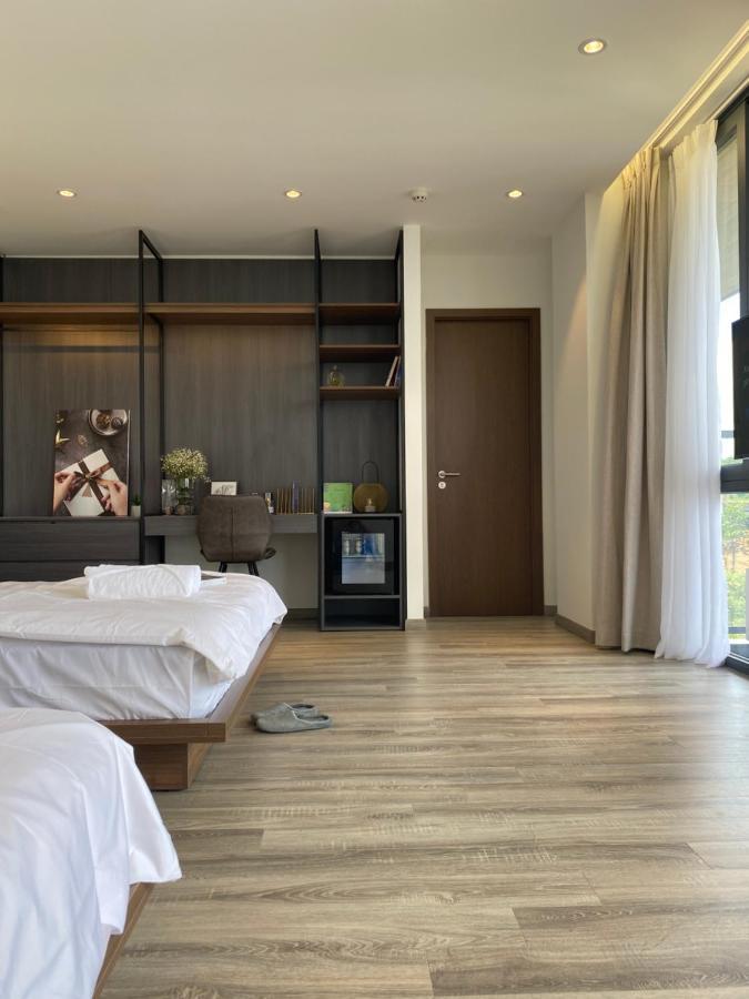 Charisma Hotel *