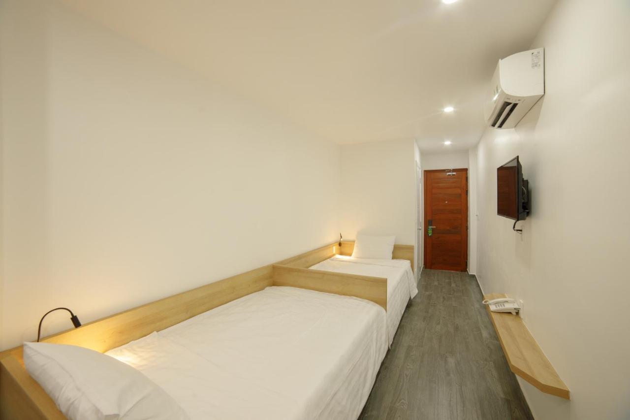 Cien Hotel