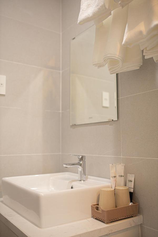 Hotel Cien *