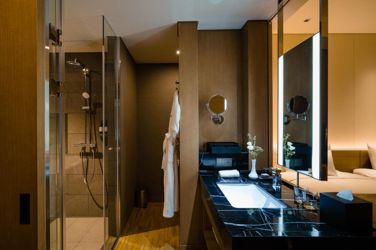 Khách sạn Nikko Phong 5*