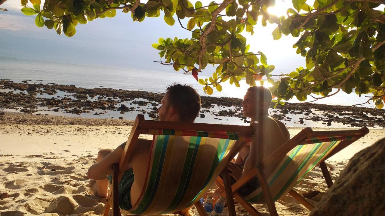 Homestay Cham Island Lau Thu *