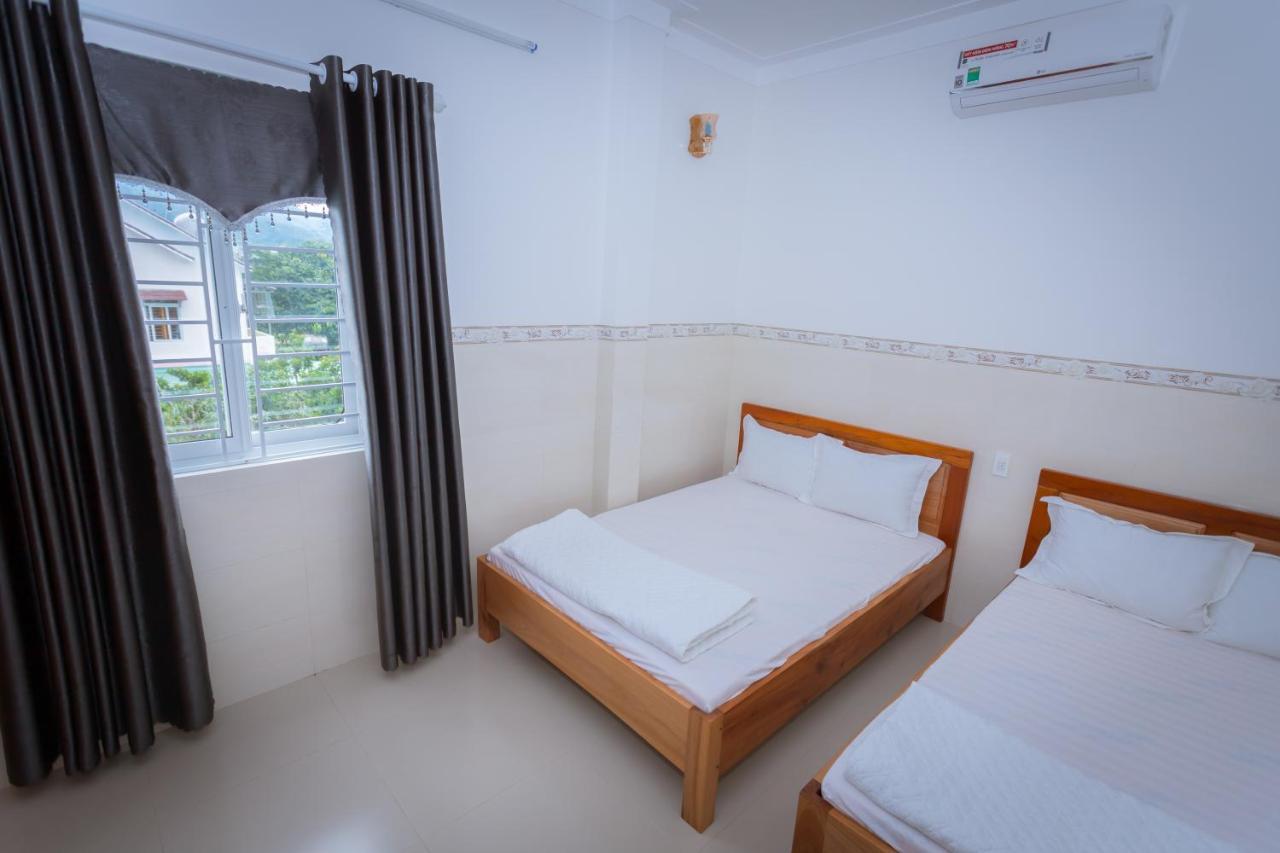 Khach San Son Ha Hotel Kon Tum