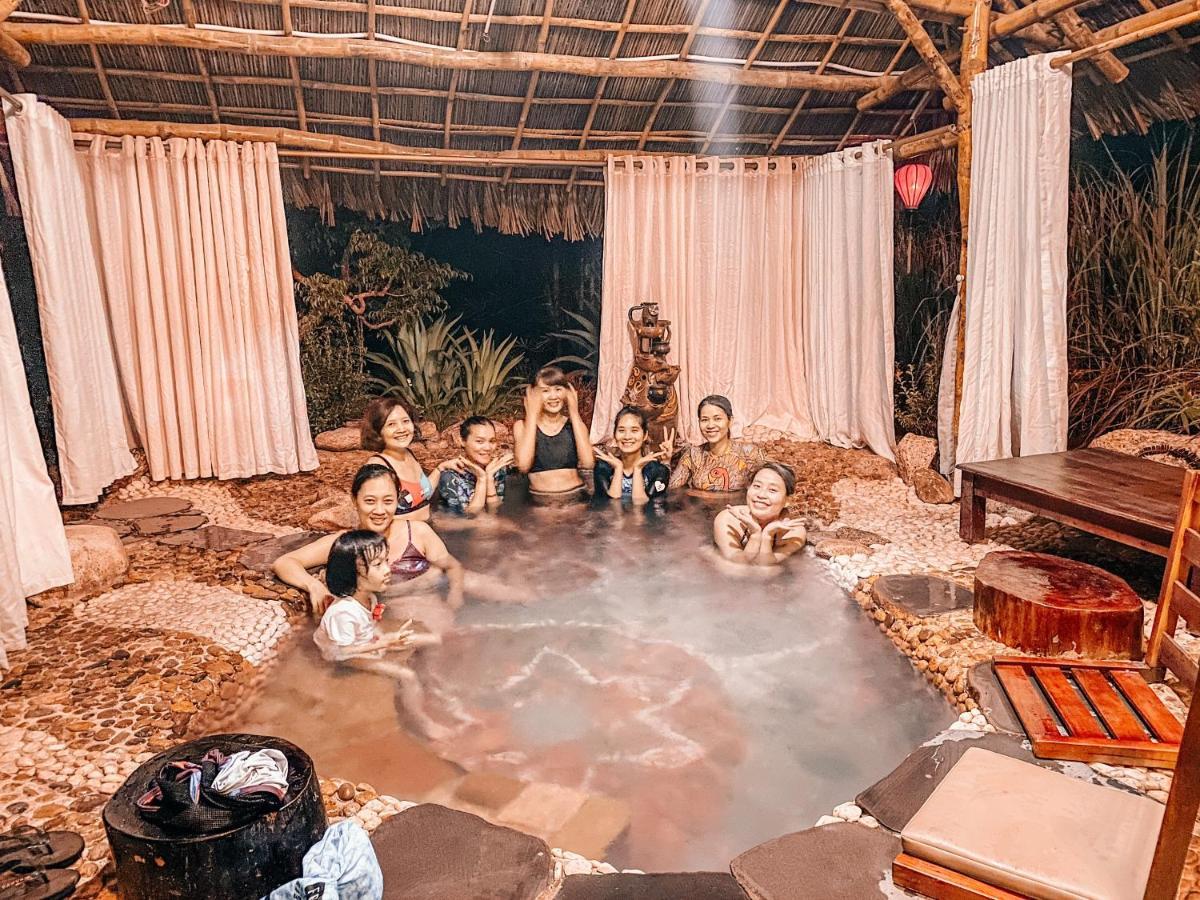 Hamya Hotsprings And Quảng Ngãi