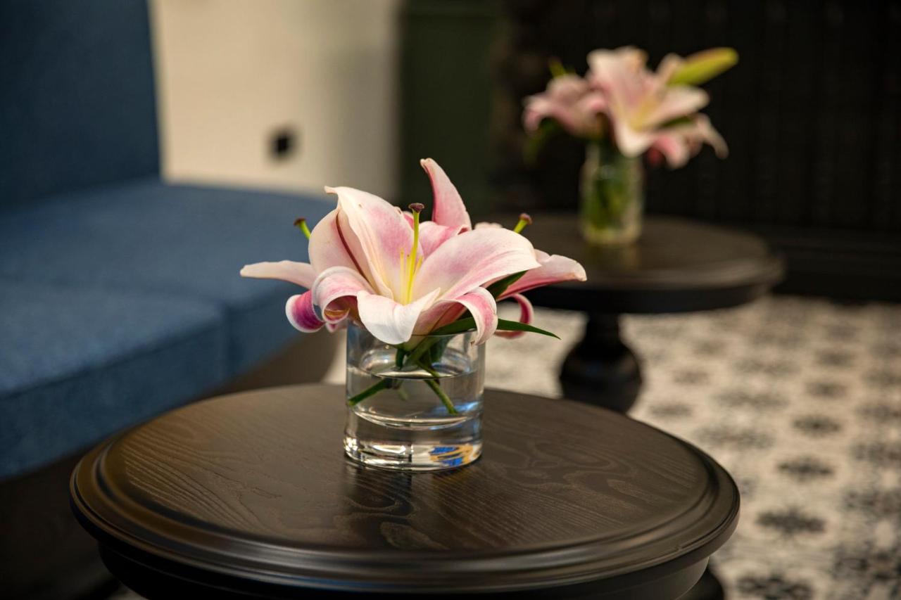 Essence Hotel