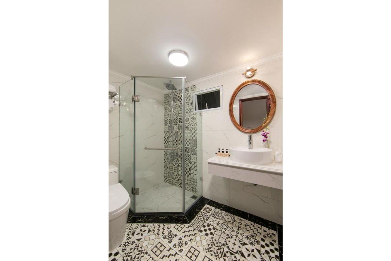 Sunshine Hotel 3*