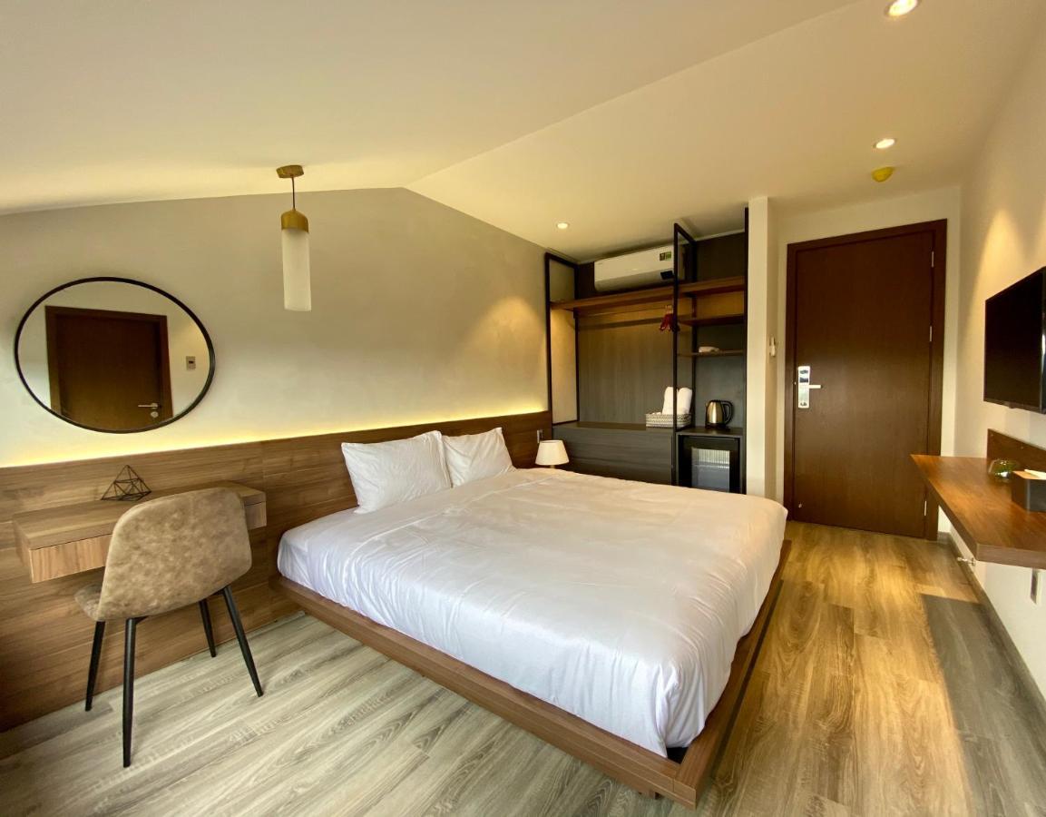 Hotel Charisma *