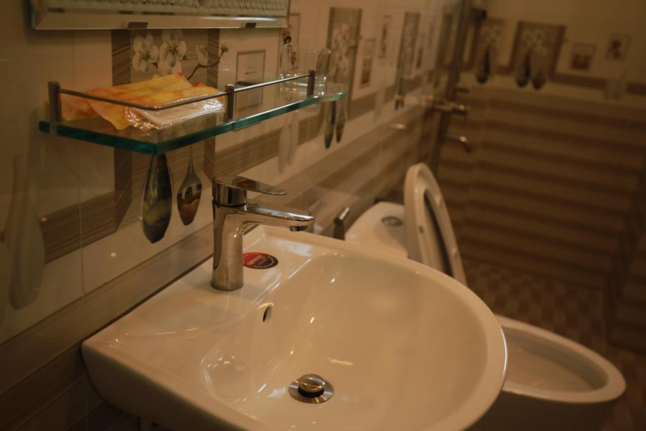 Ves - Pa Luxury Khách sạn