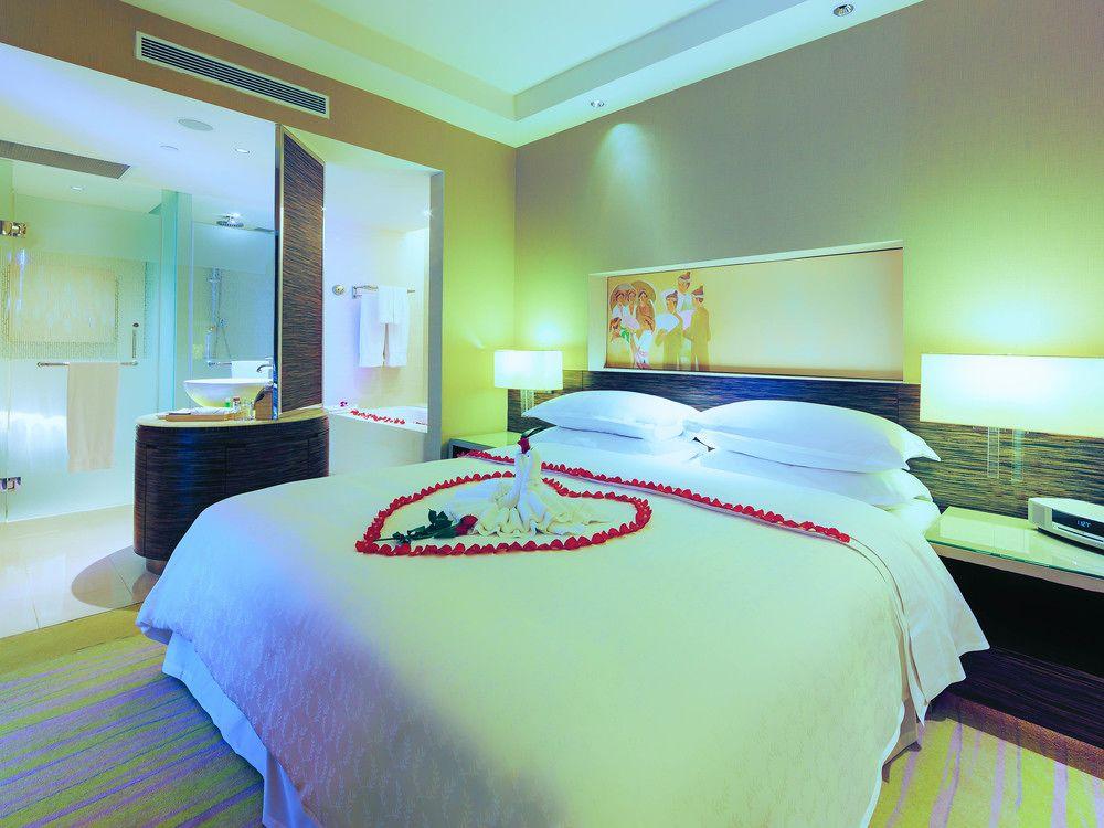Hotel Sheraton & 5*