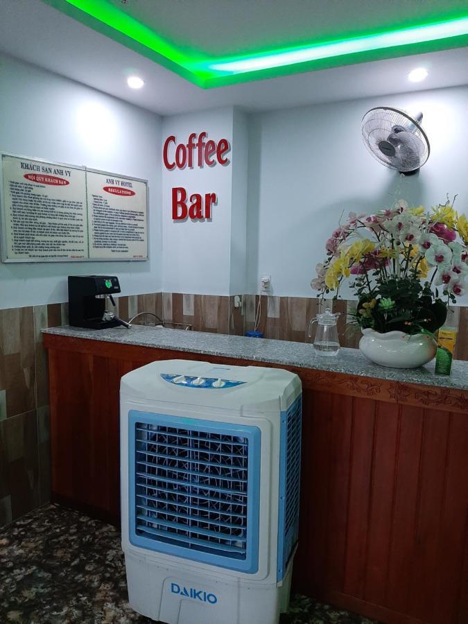 Anh Vy Hotel *