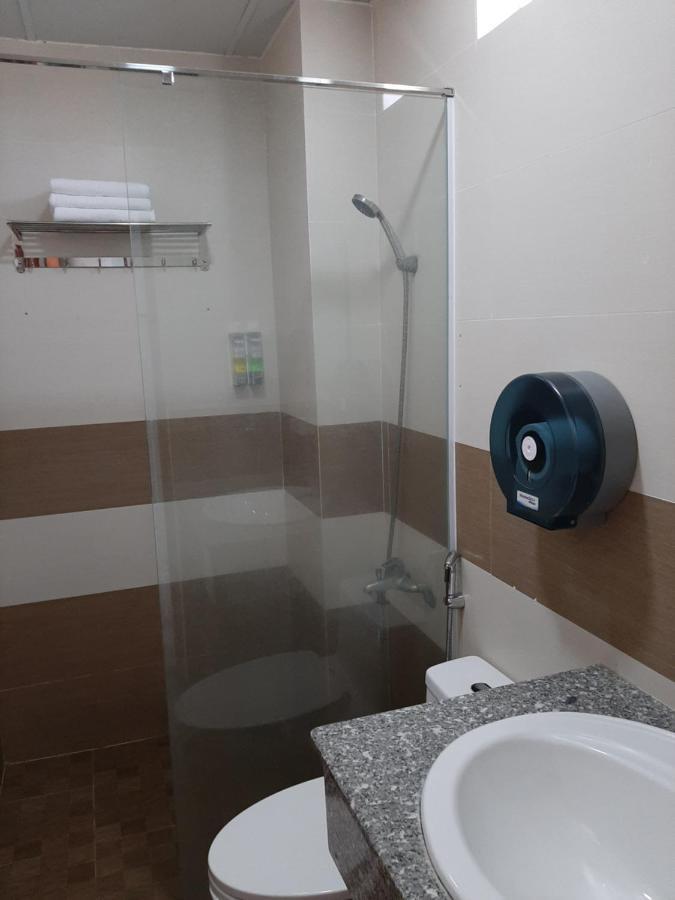 Anh Vy Hotel *