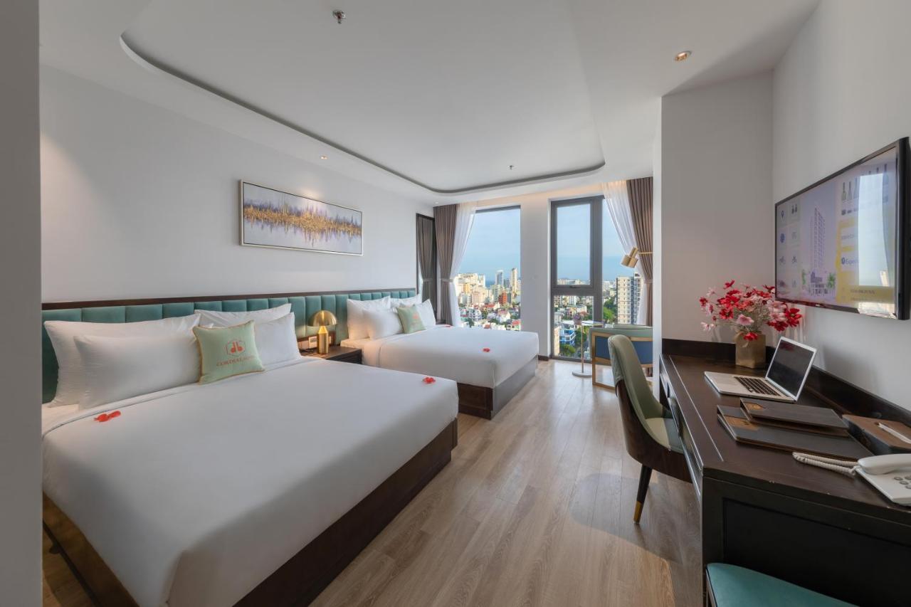 Cordial Grand Hotel 4*