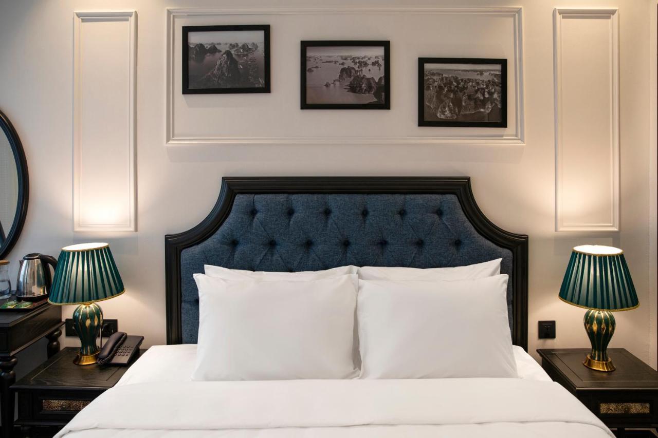Essence Hotel 3*