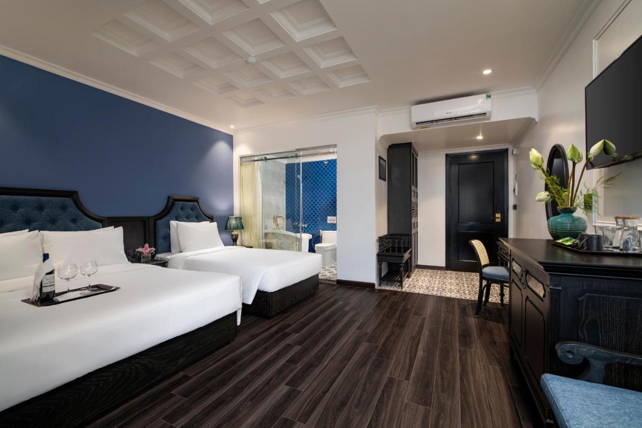 Essence Hotel 3*
