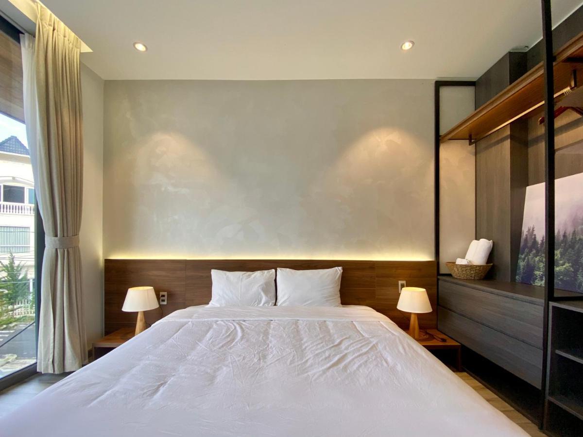 Hotel Charisma