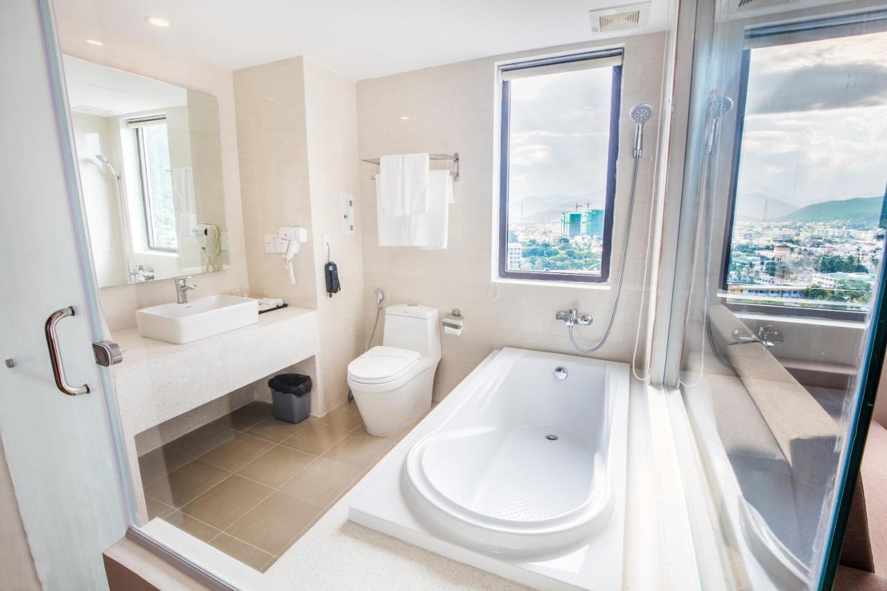 King Town Grand & Wedding Center 4*
