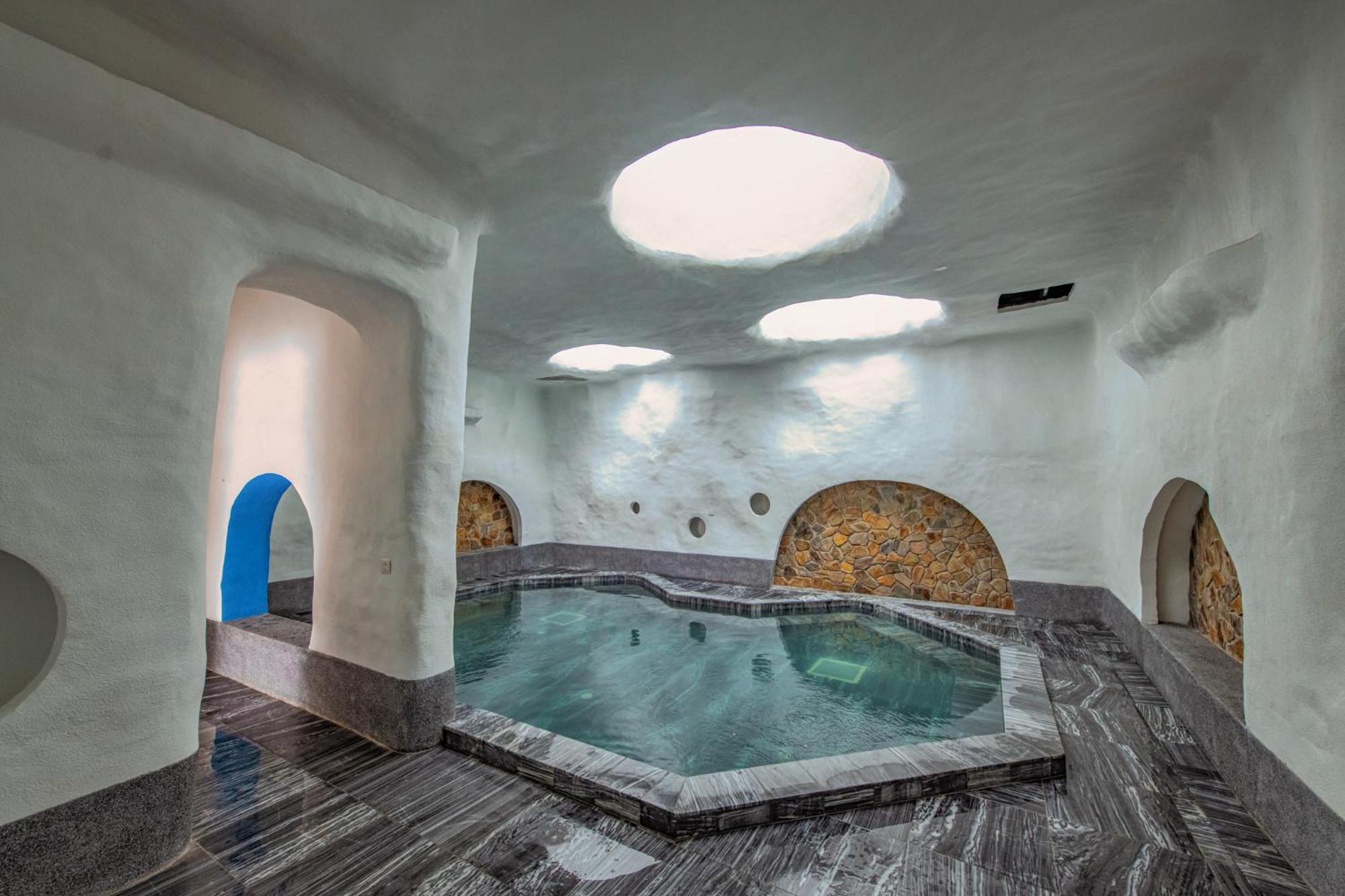 Minera Hot Springs