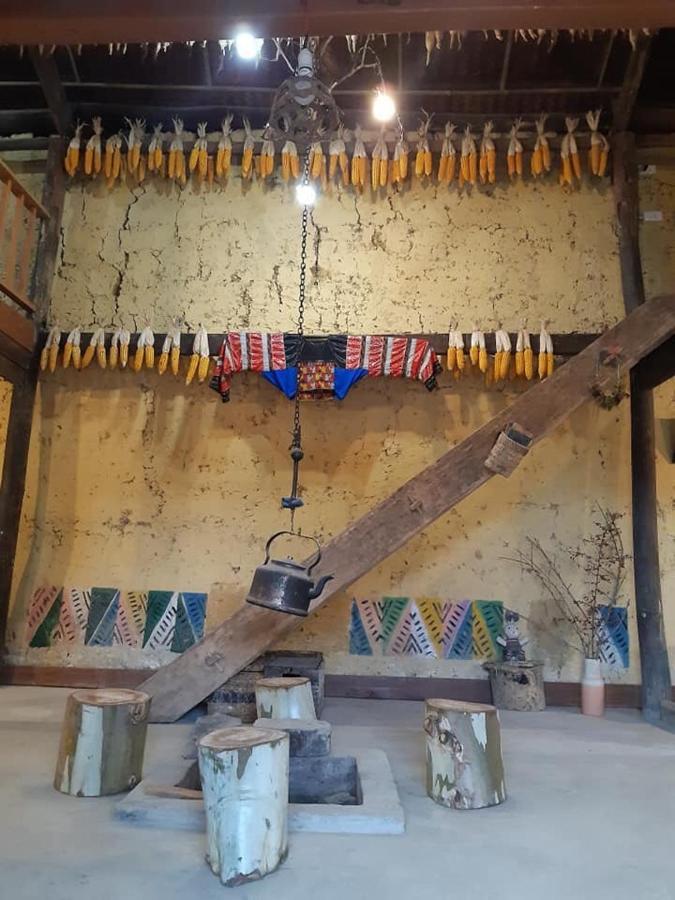 Lodge Homie Lang Xao Vang