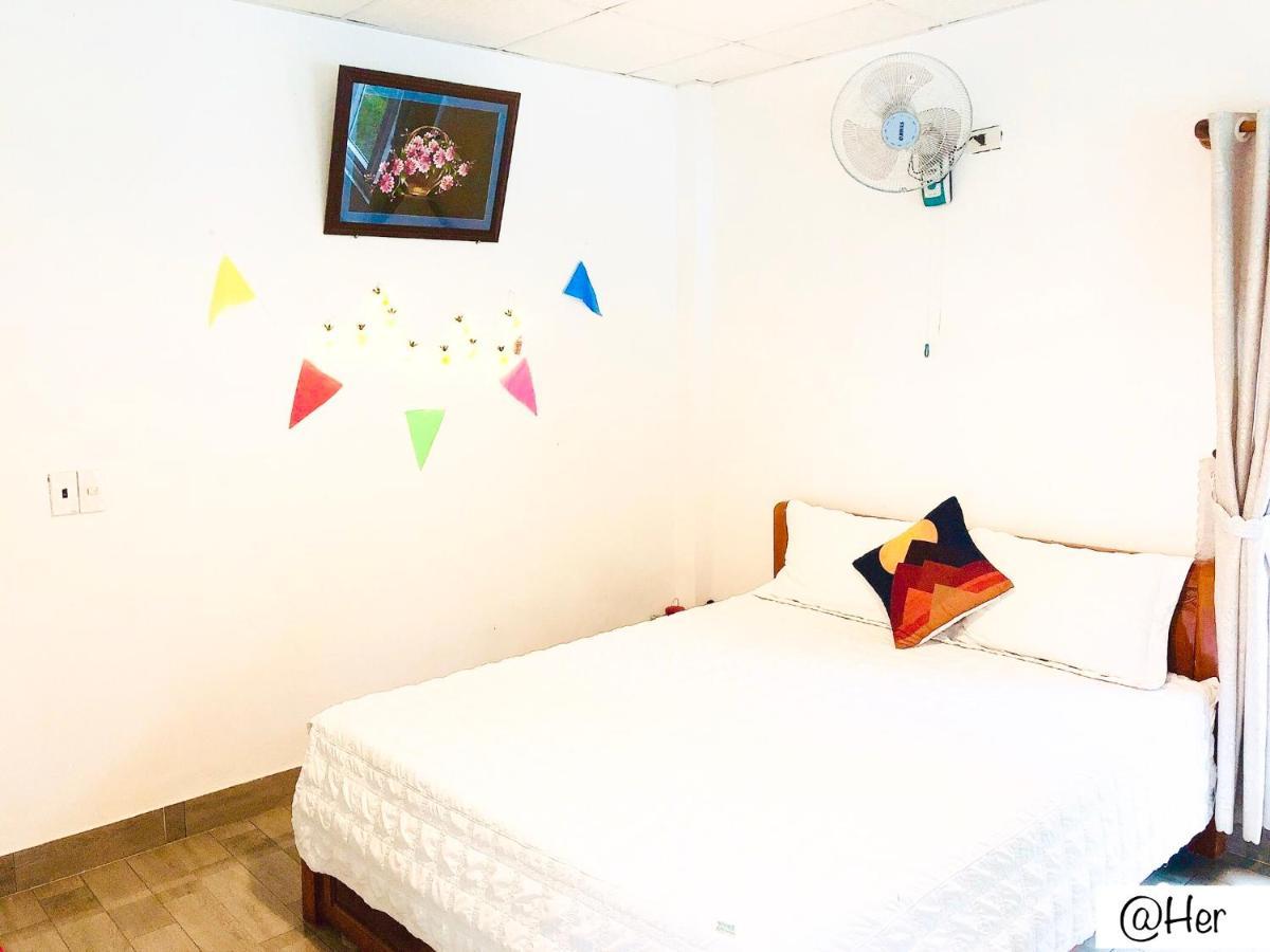 Her Bungalow 2*