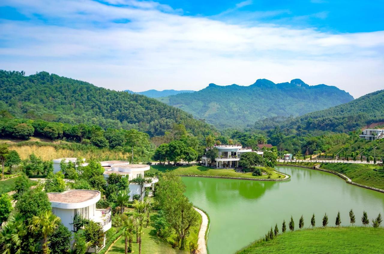 Ivory And 4* Hoa Binh