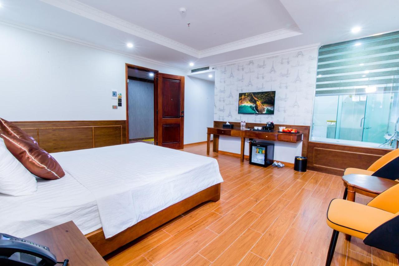 Sakura Hotel Hoa Binh