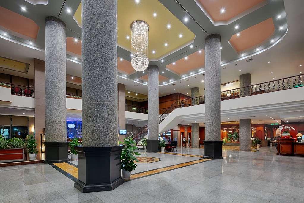 Halong Plaza 4*