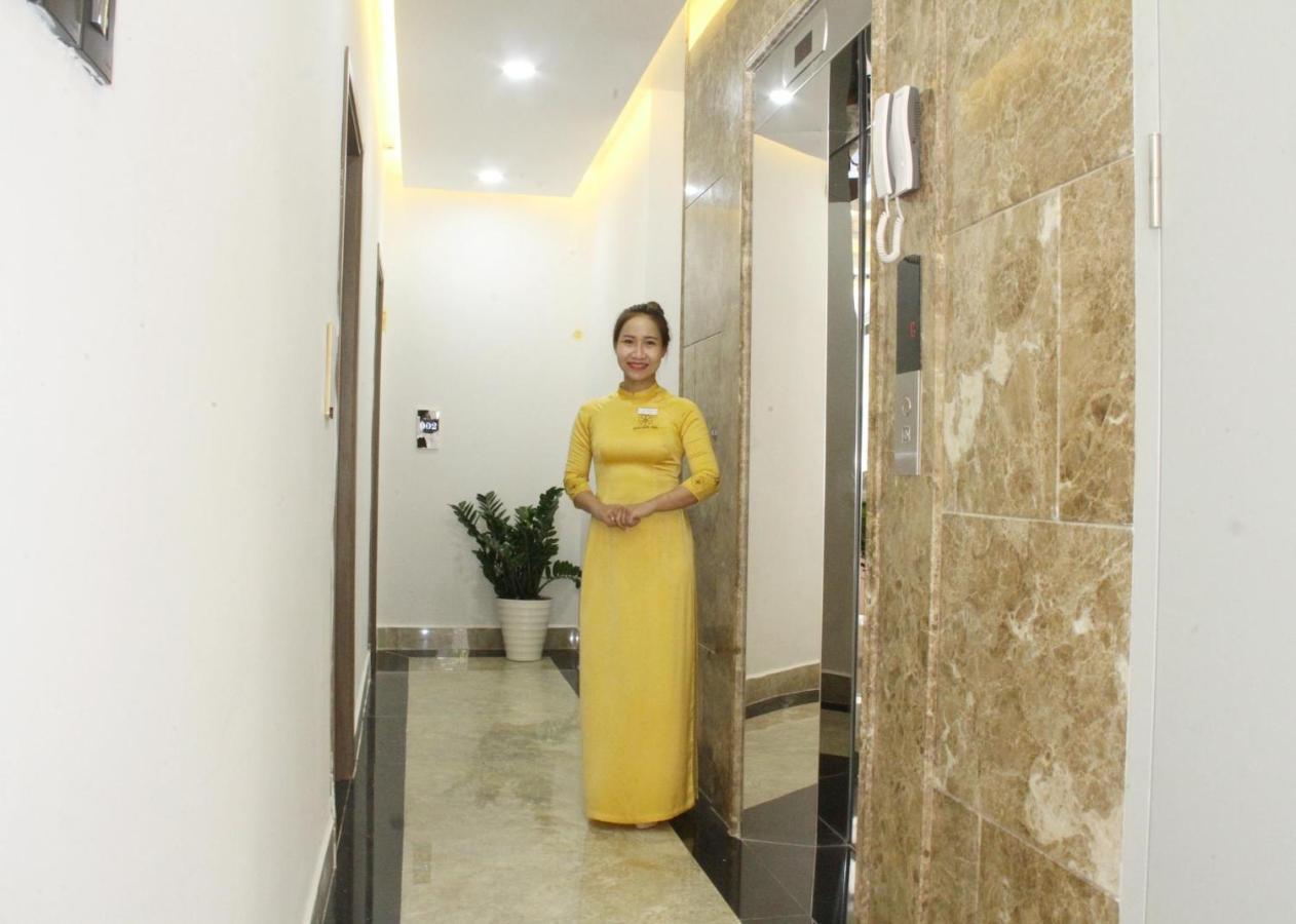 Golden Hotel 2*