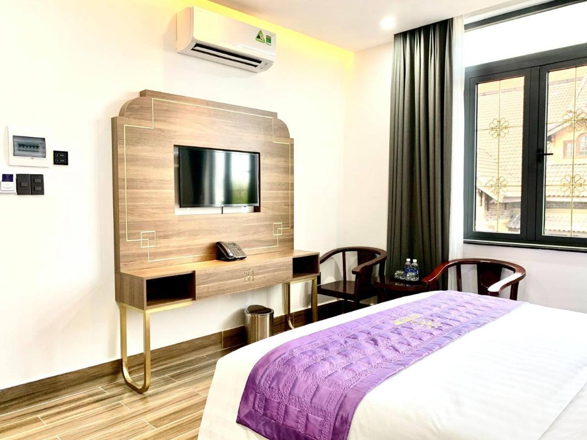 Golden Hotel 2*