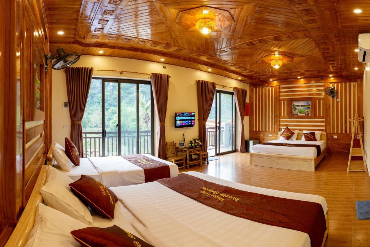 Hoanglong Riverside Hotel