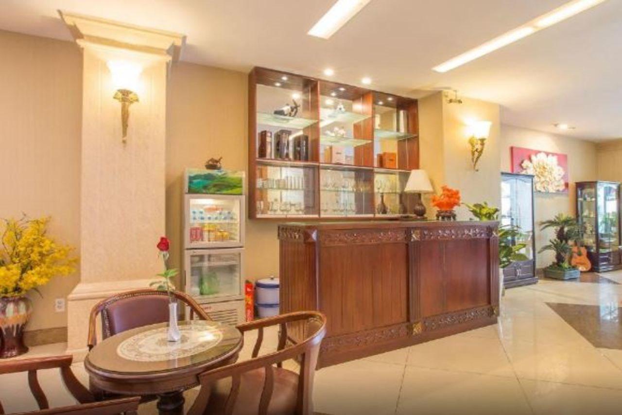 Hotel Reddoorz Premium White Lion