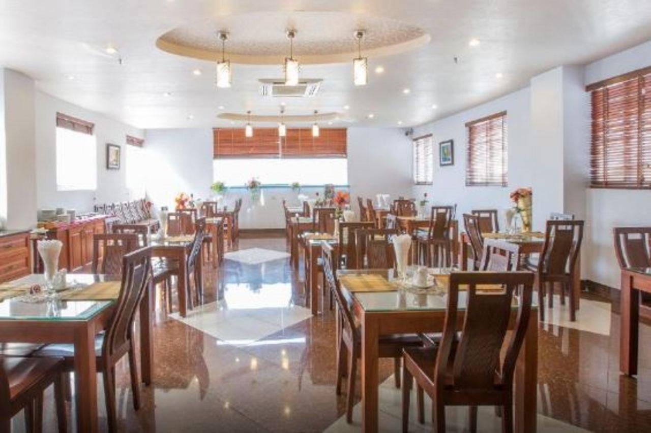 Hotel Reddoorz Premium White Lion 3*