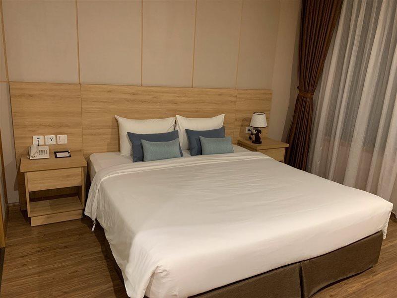 Hotel G8 Luxury And