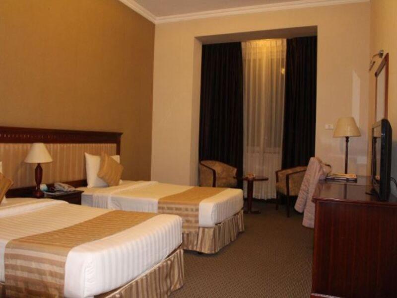 Aloha Halong Hotel