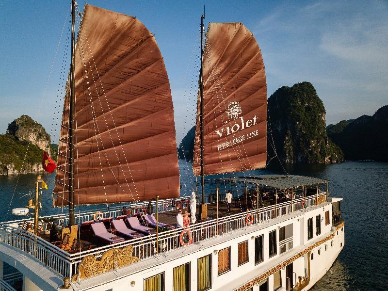  Heritage Line Violet Cruise - Halong Bay & Lan Ha Bay 5*
