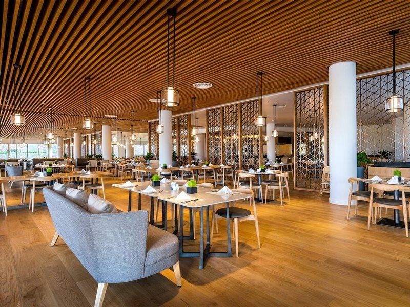 Alma 5* Cam Ranh