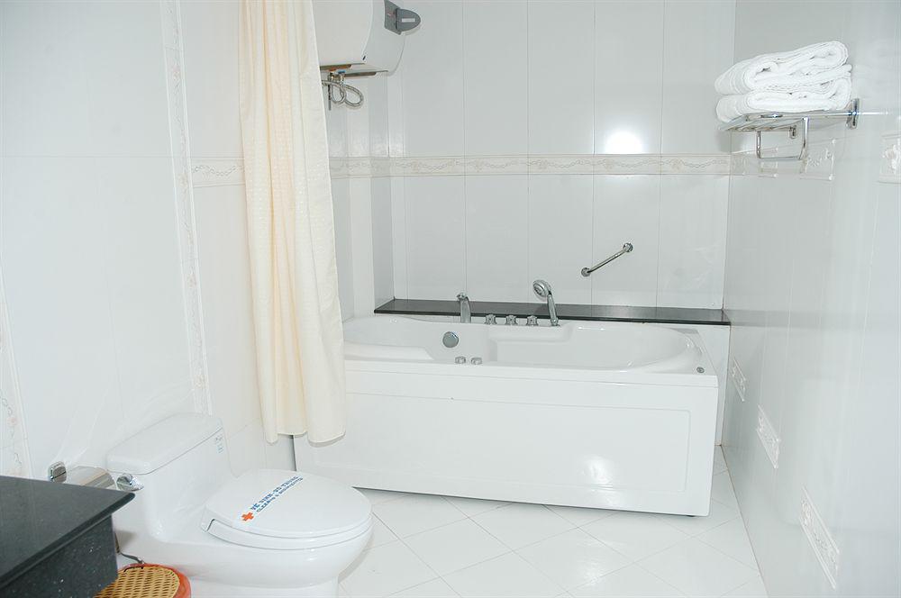 Oriental - Doi Dien Bai Bien Hotel