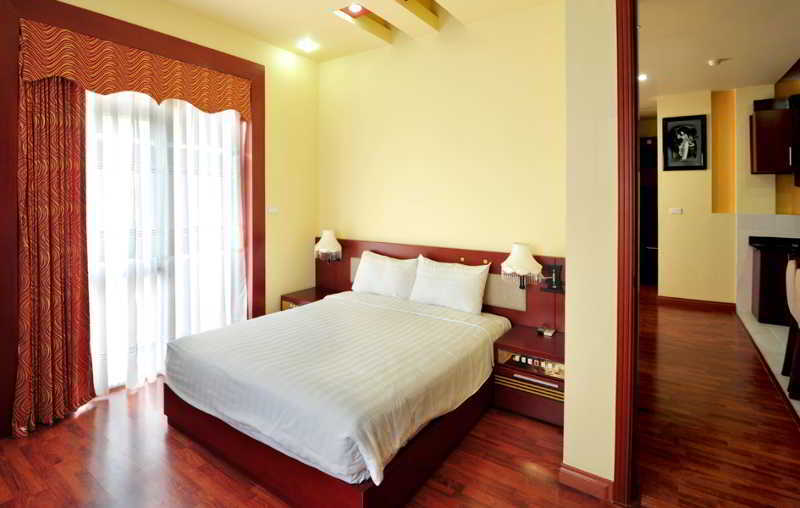 Camela & Hotel