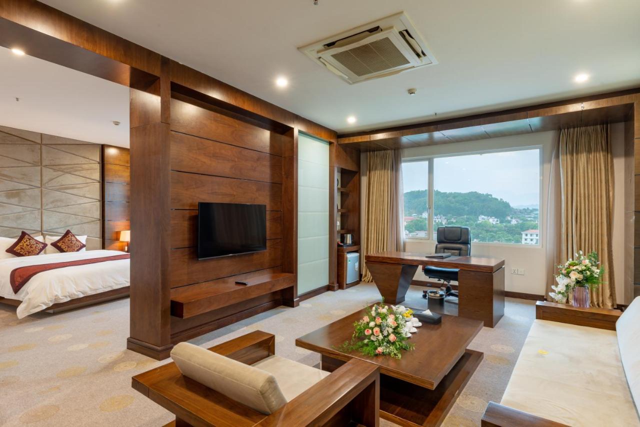 Star Hotel 4*